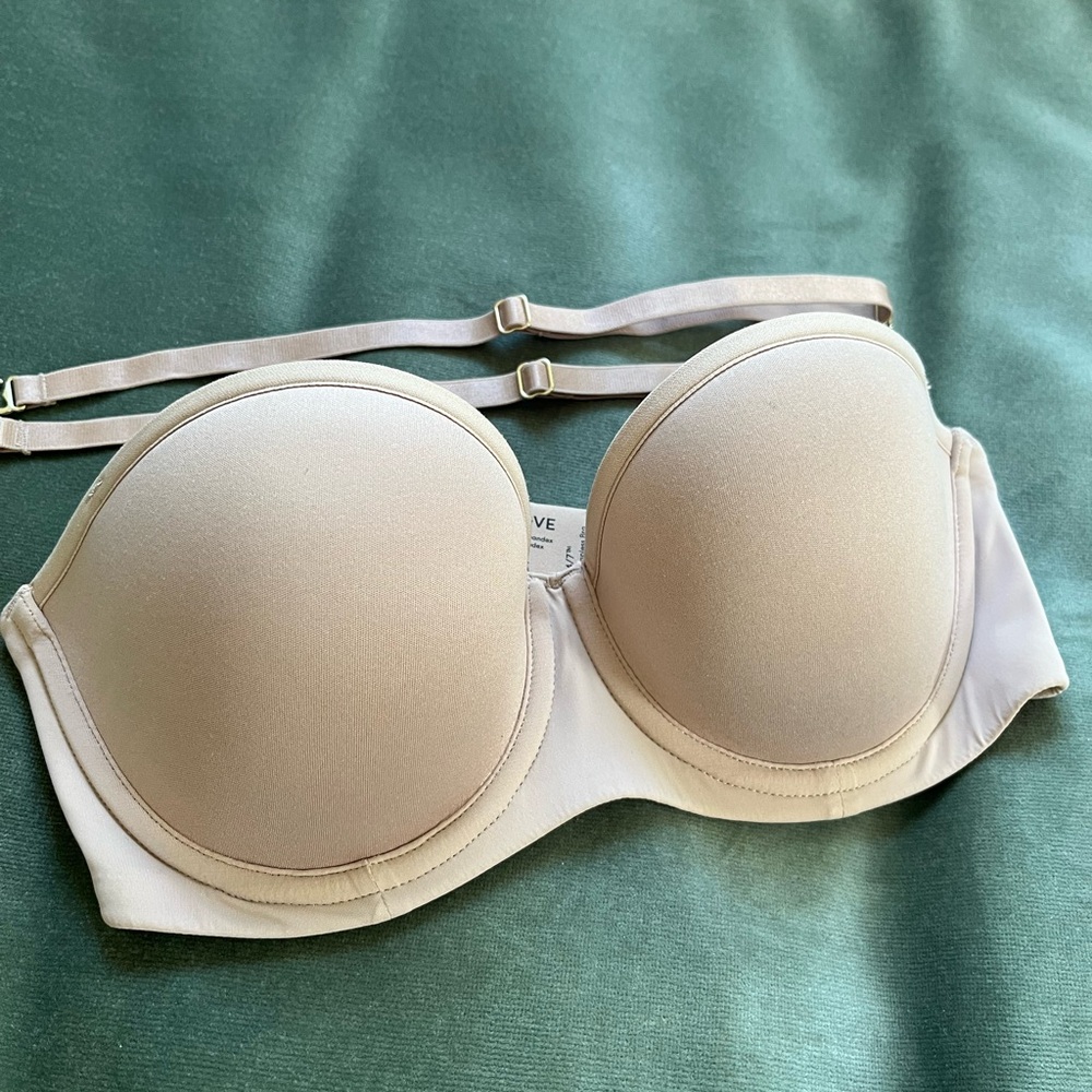 Classic Nude Strapless Bra with Removable Straps - Picture 3 of 4
